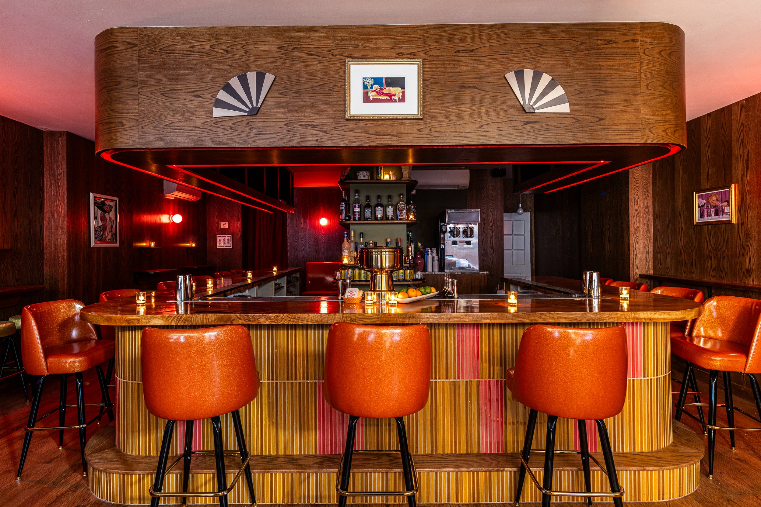 Snack & Bar